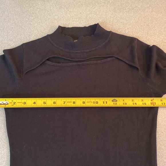 Revamped - Women’s black bodycon dress. Size M - Picture 5 of 10